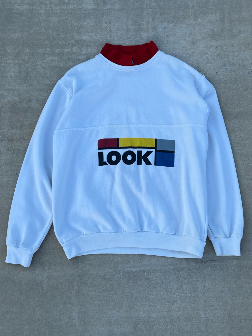 Vintage 80’s Crewneck Sweater with Red Collar size XL